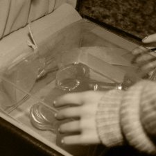 Приехал с подарком