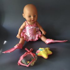 Кукла Бейби Борн, плавец