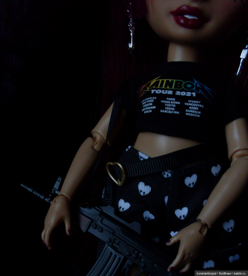 Мила сменила сторону — Куклы Rainbow High (Рейнбоу Хай