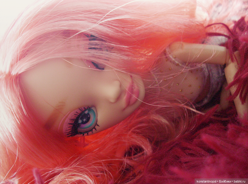 От этой куклы сдали нервы (фото 8)