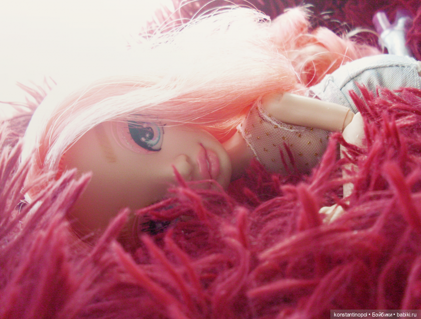 От этой куклы сдали нервы