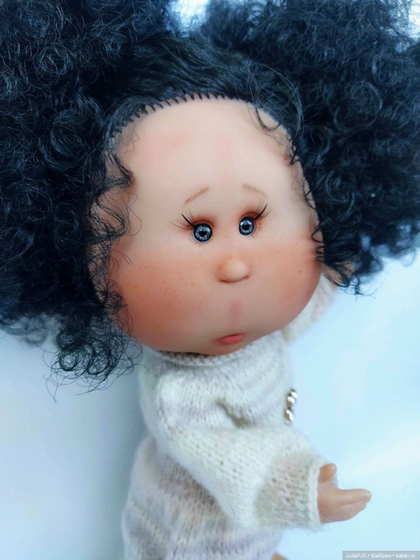 Девочка кудряшка из булочной 😋 (фото 3)