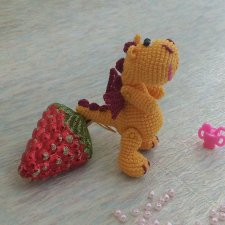 Амигуруми. Дракончик лучший друг для куколки.