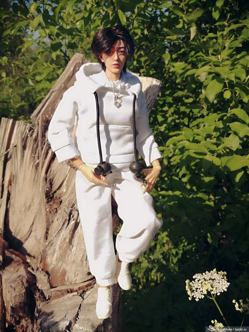 Bozhan: отдых в пригородном лесу. Взяли с собой Лео и младших