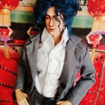 Смена цвета волос Ван Ибо