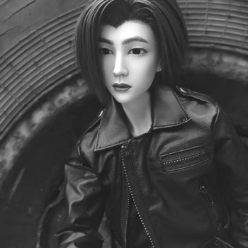 Старые стены помнят много дум