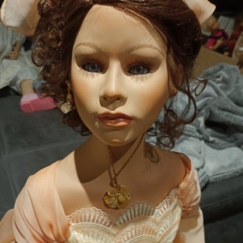 Продолжение покупка Cristina Orange и Gabriel Müller