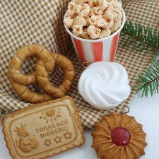 Елочные игрушки на сладкую тему