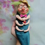 Гусеница Мотя Обжоркин