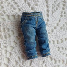 Джинсы на обитсу11