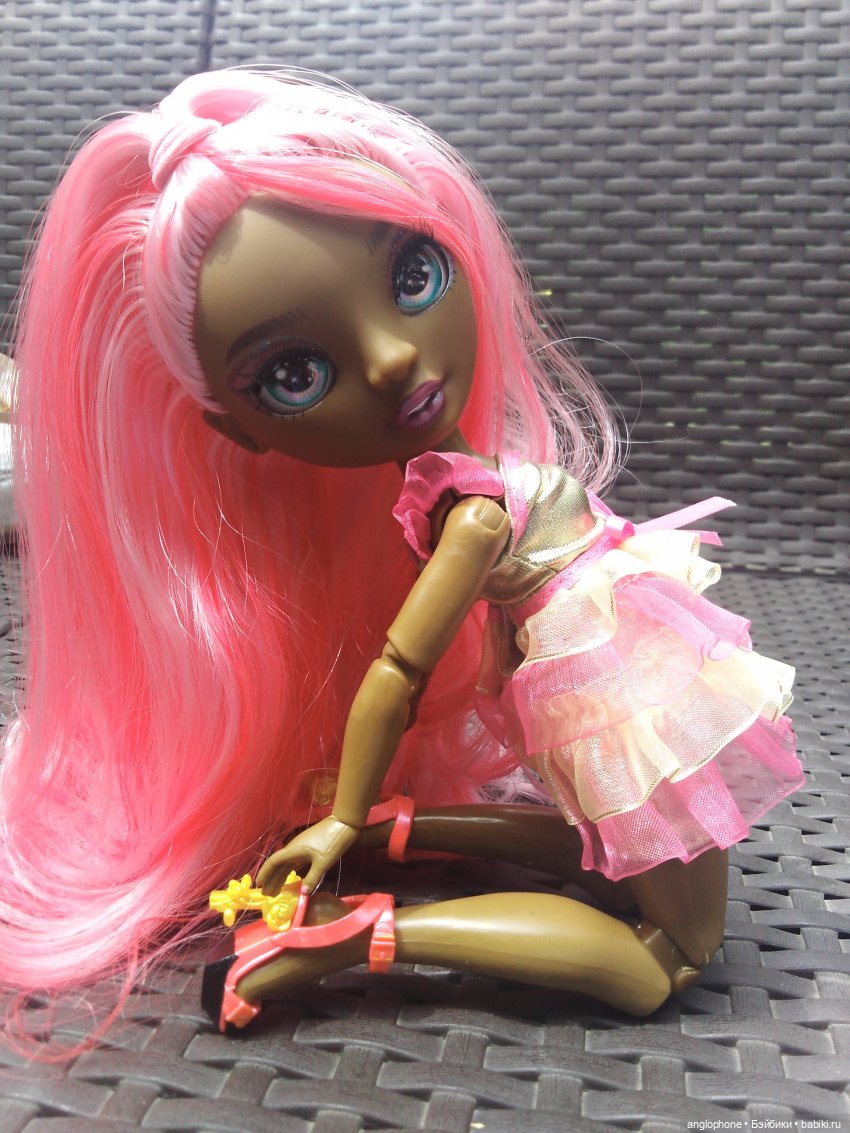 Моя первая прогулка с куклами (фото 10)