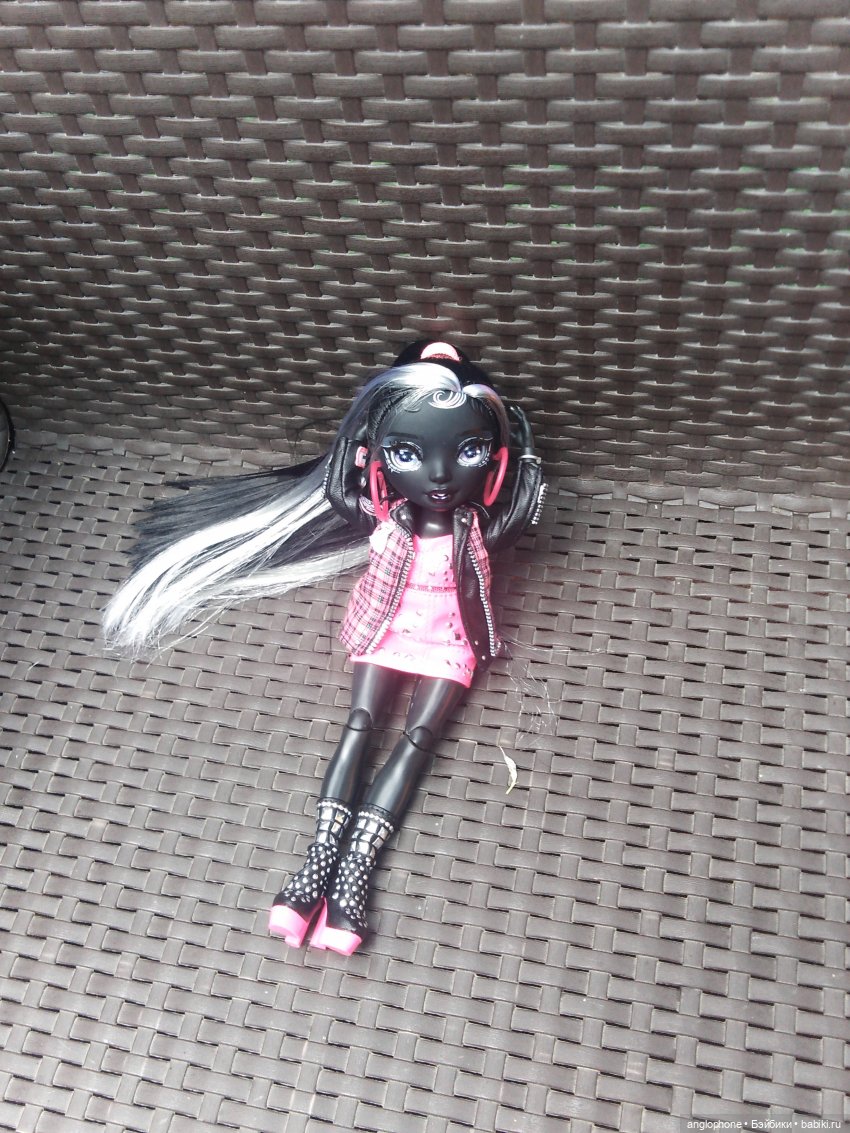 Моя первая прогулка с куклами (фото 6)