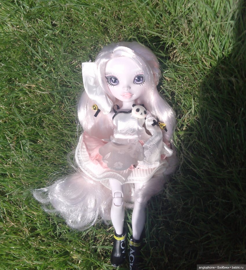 Моя первая прогулка с куклами