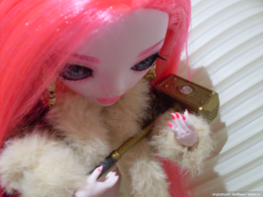 Королева Shadow High — Куклы Rainbow High (Рейнбоу Хай