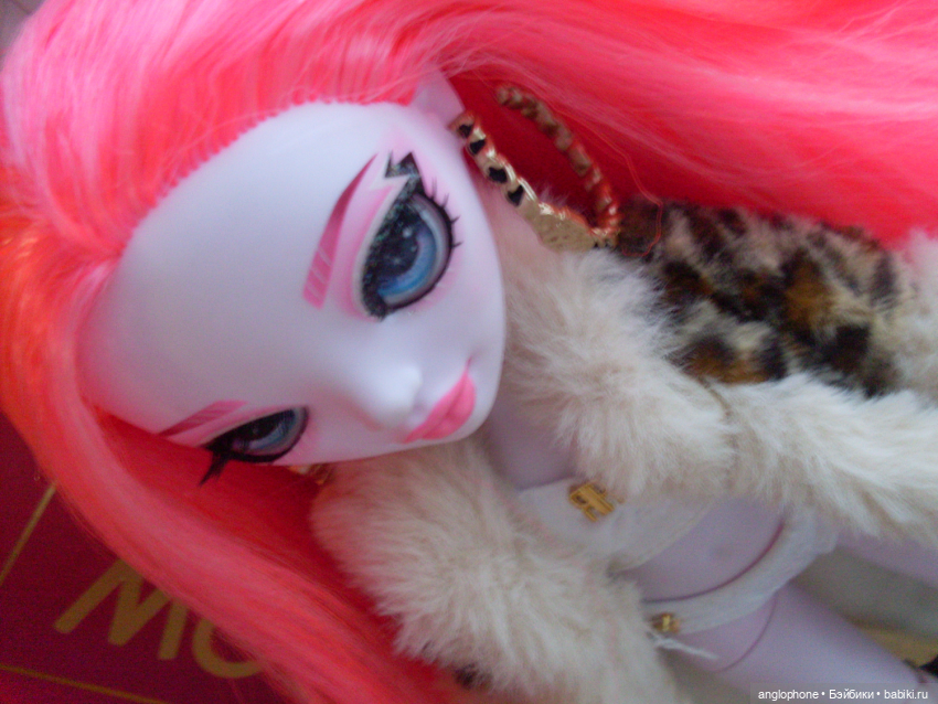 Королева Shadow High — Куклы Rainbow High (Рейнбоу Хай