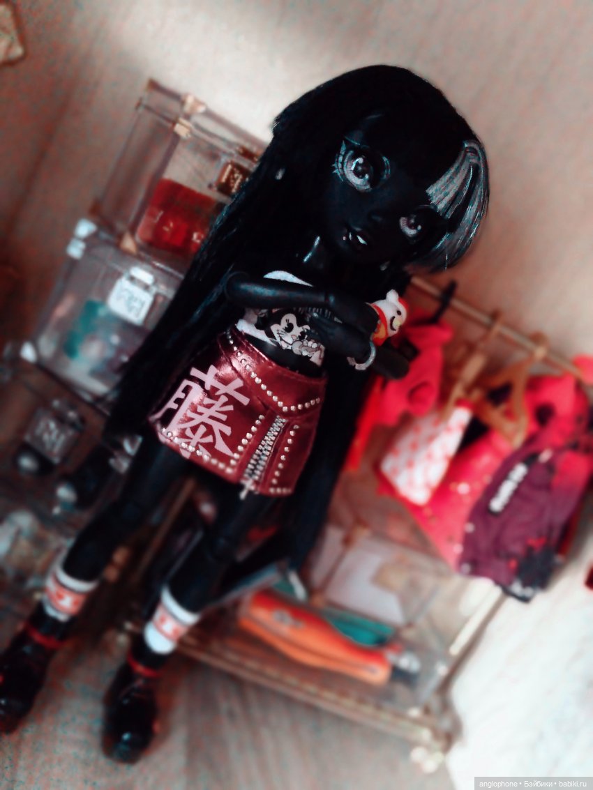 Новый образ Шанель | Бэйбики Новый образ Шанель — Куклы Rainbow High (Рейнбоу Хай (фото 5)