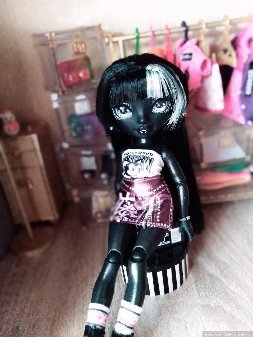 Новый образ Шанель | Бэйбики Новый образ Шанель — Куклы Rainbow High (Рейнбоу Хай (фото 3)