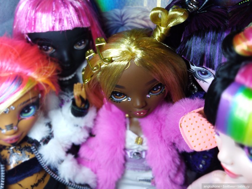 Мелин теперь Люкс — Куклы Rainbow High (Рейнбоу Хай
