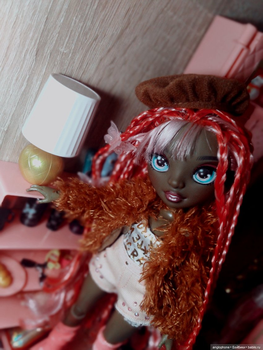 Шкаф для РХ — Куклы Rainbow High (Рейнбоу Хай