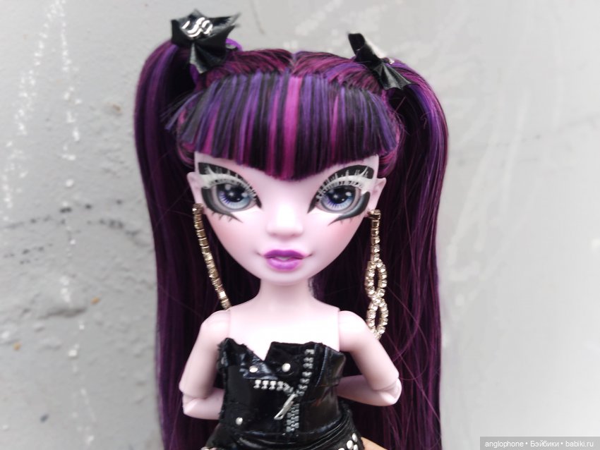Прогулялись с Деми — Куклы Rainbow High (Рейнбоу Хай