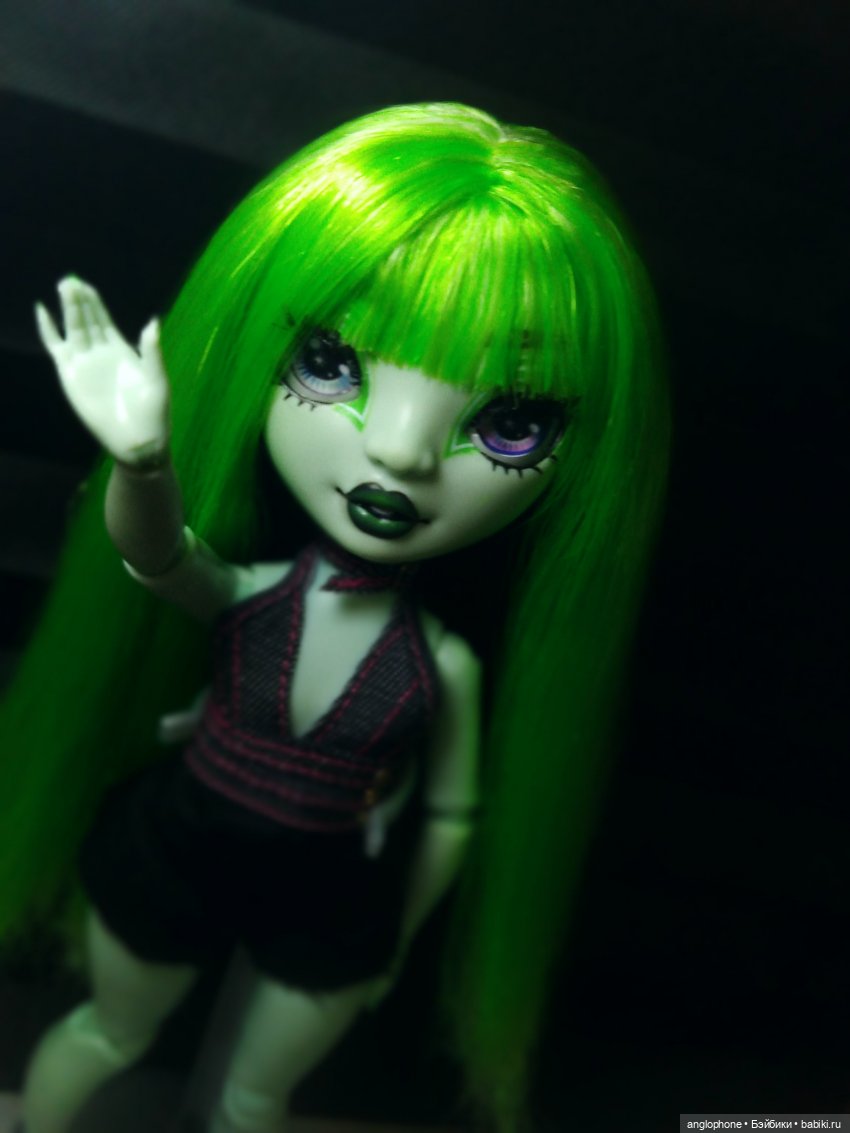 Белла с чёлкой — Куклы Rainbow High (Рейнбоу Хай