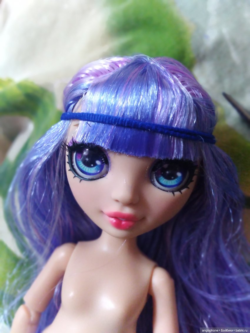 Стрижём и укладываем челку RH (фото 10)