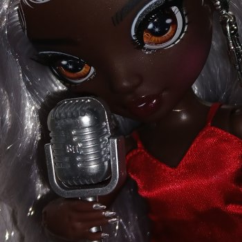 Аиша Стерлинг