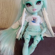 Zooey Electra rainbow high или обмен