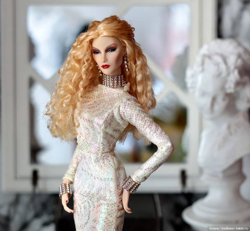 Моя коллекция. Integrity Toys. Элоиза Марковна - Elyse Jolie Passion Week (фото 2)