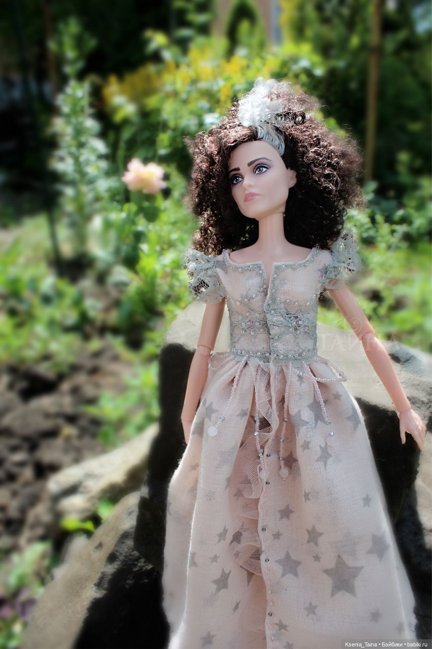 Нетипичный образ для Беллатрисы (фото 7)