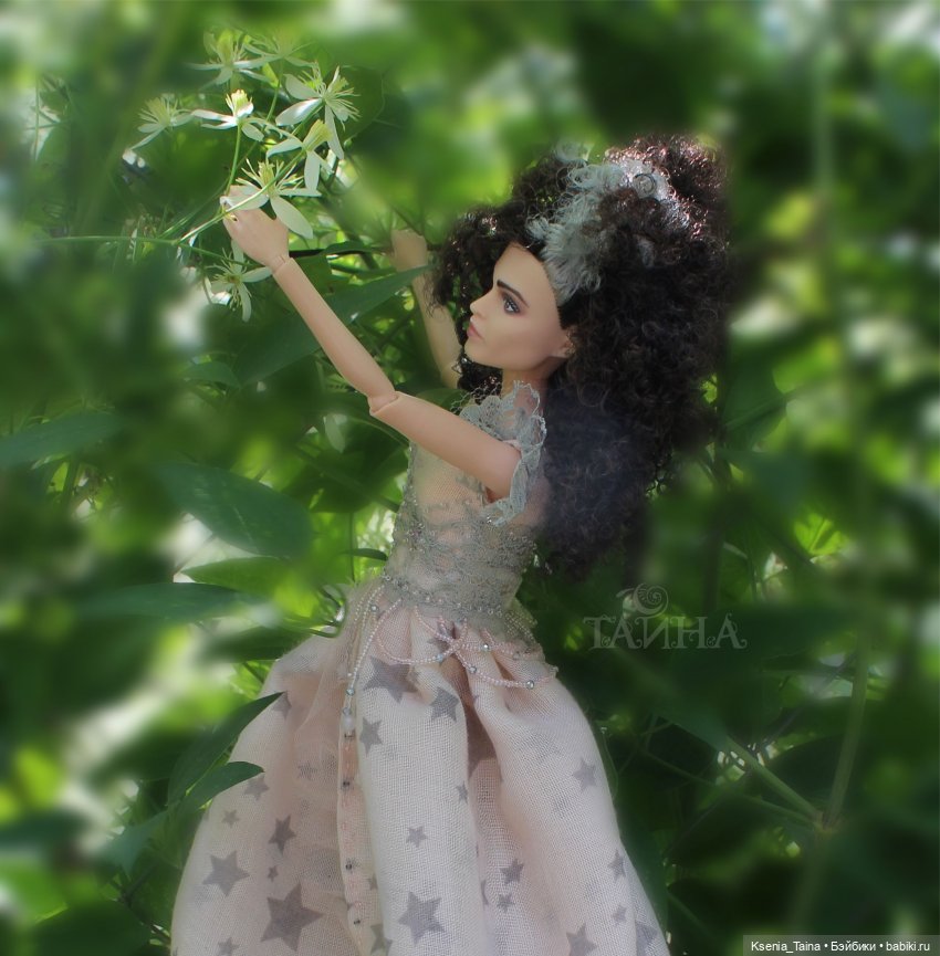 Нетипичный образ для Беллатрисы (фото 10)