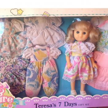 Неожиданная находка - одна кукла Teresa из 90-х, а кто вторая?