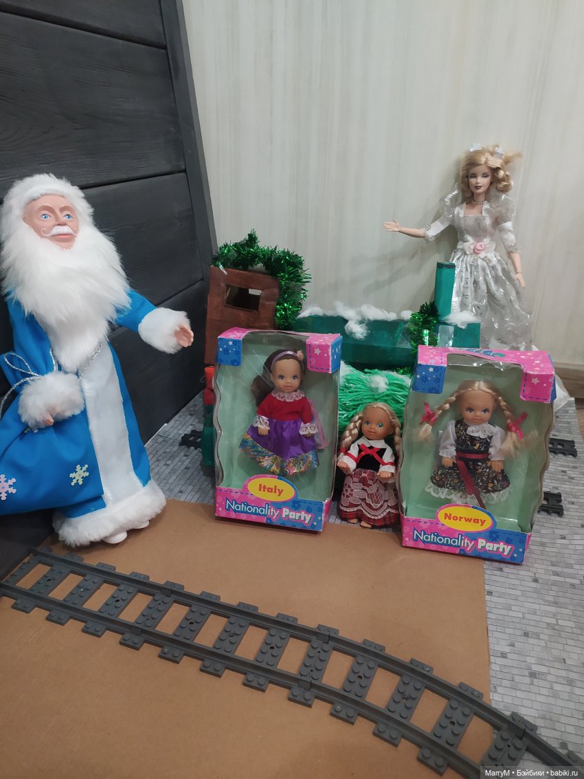 Новогодний поезд — Аналоги Барби и куклы 1/6: клоны 90 (фото 7)