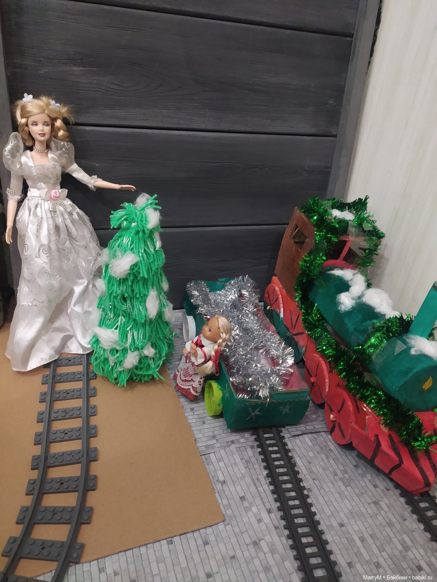 Новогодний поезд — Аналоги Барби и куклы 1/6: клоны 90 (фото 6)