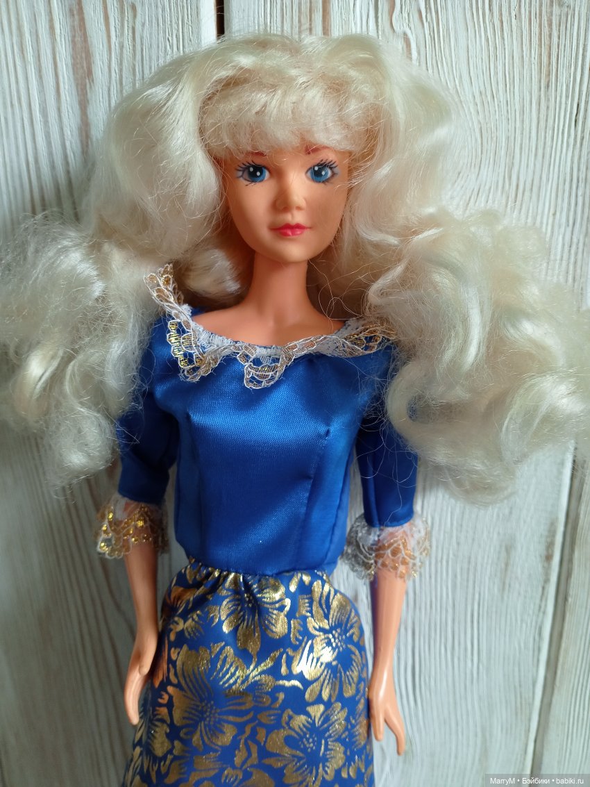 Большие барбиобразные куклы