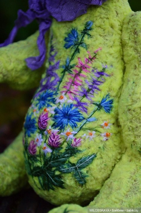 Мишки с вышивкой в свободной технике (фото 9)