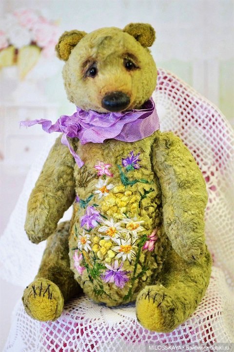 Мишки с вышивкой в свободной технике (фото 10)