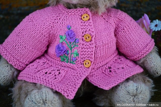 Идеи украшения одежды и обуви вышивкой (фото 9)