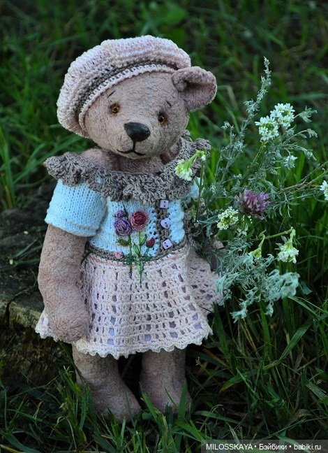 Идеи украшения одежды и обуви вышивкой (фото 7)