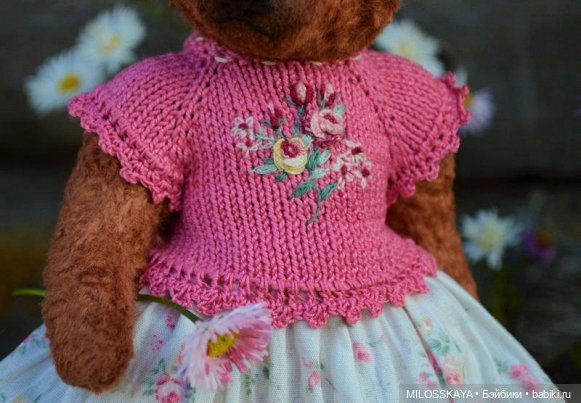 Идеи украшения одежды и обуви вышивкой (фото 6)