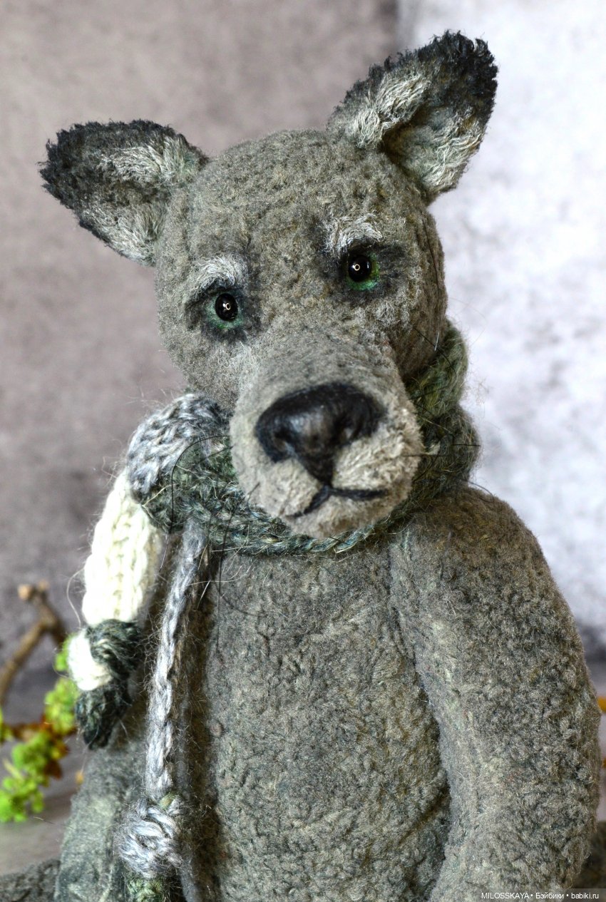 Серый, честный, влюблённый