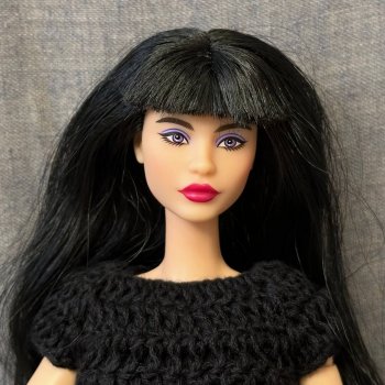 Связала я девчонкам платьев длинных