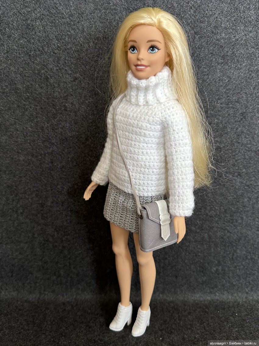 Одежда и обувь для барби- и кенообразных 34-35 см