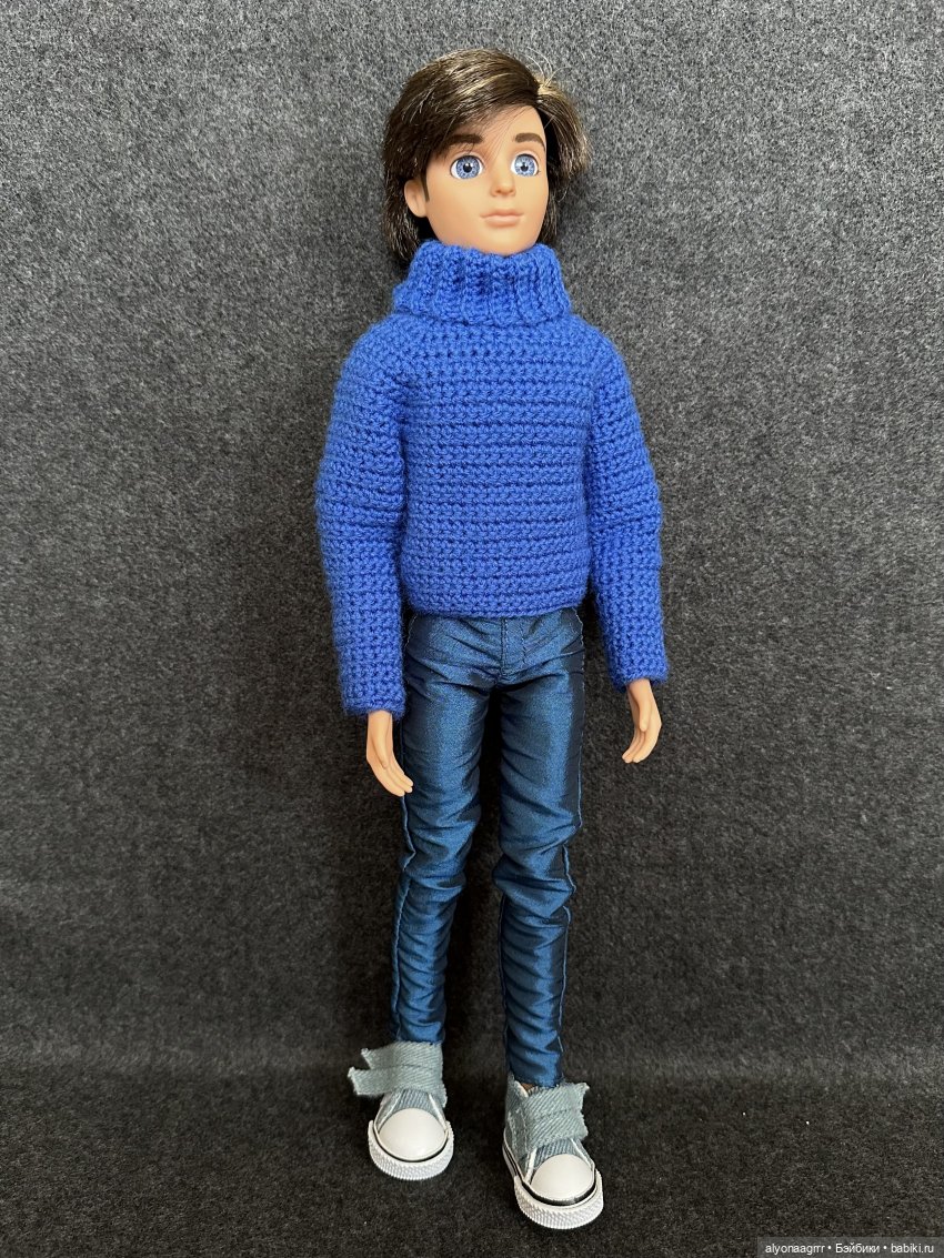 Одежда и обувь для барби- и кенообразных 34-35 см