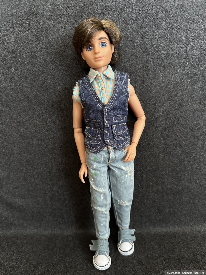 Одежда и обувь для барби- и кенообразных 34-35 см