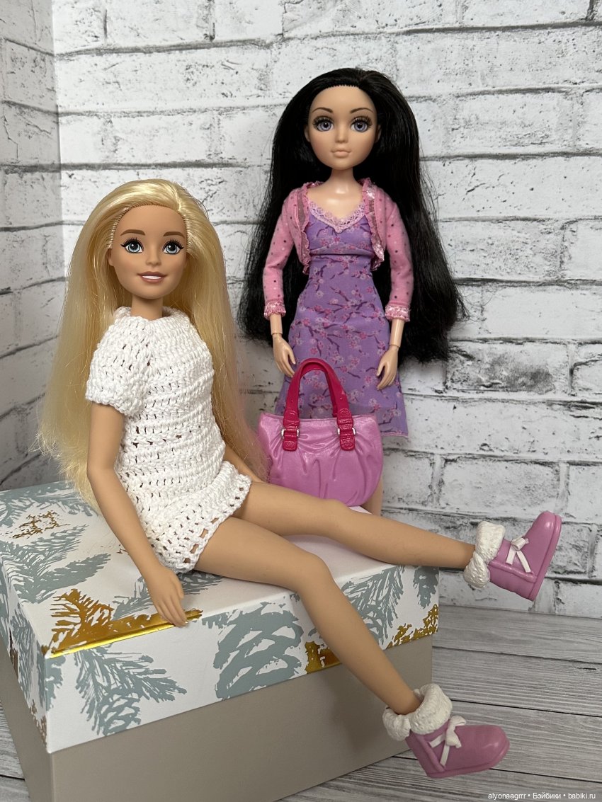 Подружки — Коллекции игровых кукол (Playline): фото полок (фото 3)