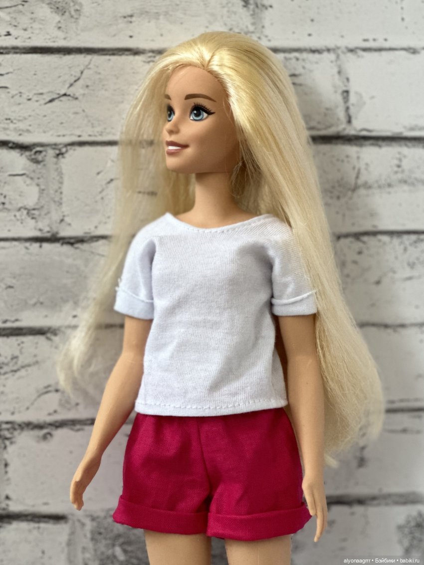 Подружки — Коллекции игровых кукол (Playline): фото полок (фото 7)