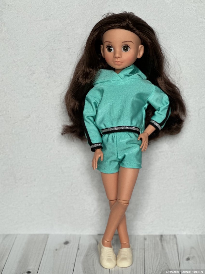 Мирэя с подругой — Коллекции игровых кукол (Playline): фото полок (фото 7)
