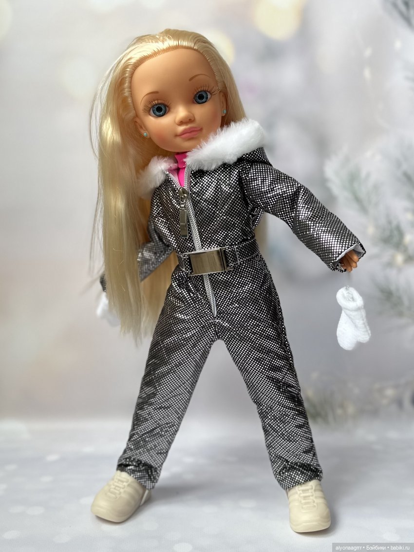 Поиграем в зиму — Коллекции игровых кукол (Playline): фото полок (фото 3)