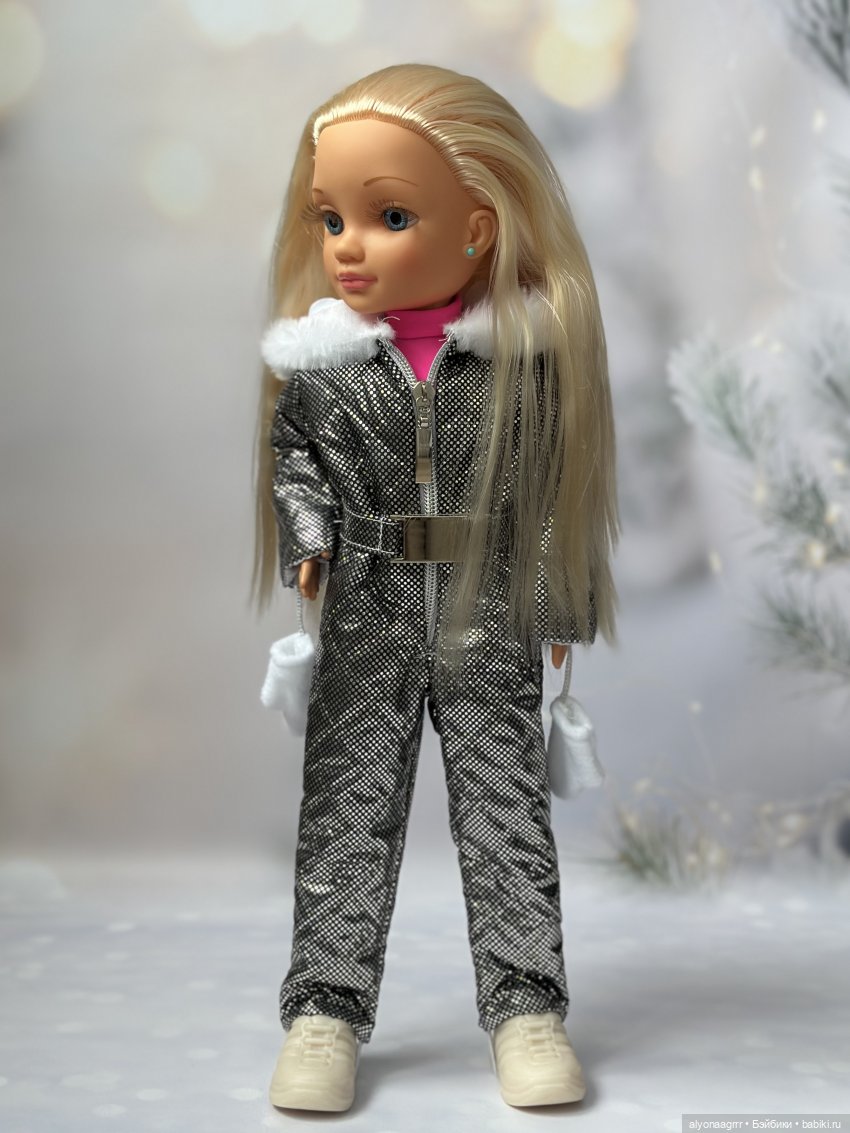 Поиграем в зиму — Коллекции игровых кукол (Playline): фото полок (фото 2)